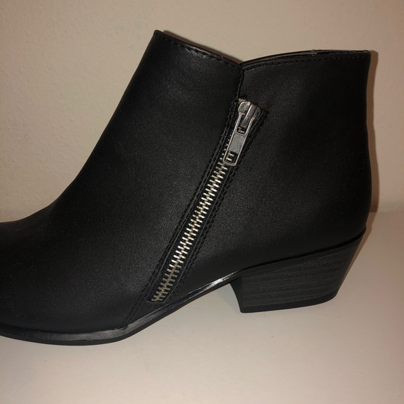 Union Bay Booties - Picture 2 of 5